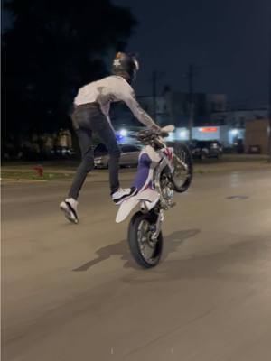 A post by @oneway_stephan on TikTok caption: Wildn The Raq🏚️ #lyricallemonade #gherbo #Chiraq #bikelife #yz450f 