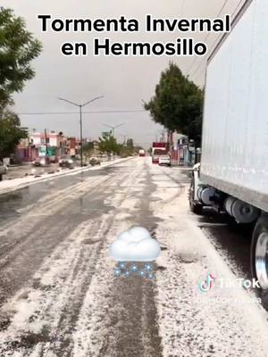 A post by @tonoastiazaran on TikTok caption: Ante el frente frío en #Hermosillo, ¡cuídate! ❄️❄️❄️ Anoche después de un día lluvioso y con granizo, nuestro personal de Policía, Bomberos y Protección Civil, auxilió a población vulnerable con cobijas, bebidas calientes y traslados a albergues temporales. ¡Abrígate y protégete!  Si ves alguien que necesita ayuda comunícate al 911.  @Gobierno de Hermosillo #HermosilloSonora #HMO #Sonora #Frío #Granizo #Invierno #FYP