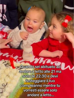 A post by @elisadanzinelli on TikTok caption: Poverino😃❤️ il suo primo anno così…le feste sono terribili🤣 #baby #mammeditiktok #mommy #funnyvideo #momandson #mamme 