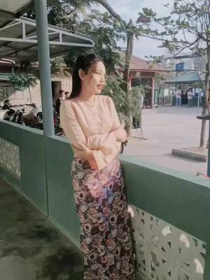 A post by @bonlay.70 on TikTok caption: စပ်စုတာ🤭🤎#fyp #မေးနှစ်ခွနဲ့ကောင်မလေးကိုချစ်ပါ 