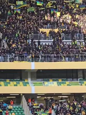 A post by @berberetelevision on TikTok caption: Images avant match JSK-USMH, la forte présence du drapeau amazigh à l’occasion de Yennayer 2975❤️ #berberetelevision #antinearadio #amazigh #sports #footbal 