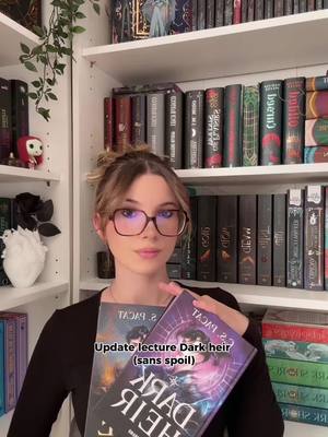 A post by @lbookm on TikTok caption: Vous saviez qu’il y avait un rappel des éléments importants du tome 1 dans Dark heir ? + update lecture de ce tome ✨(+15 pour cette saga de C.S. Pacat) #darkrisebook #darkrise #darkheir #cspacat #fantasyrecs #nousleslecteurs 