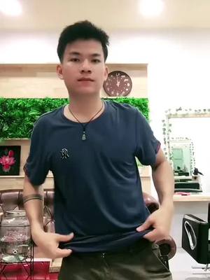 A post by @naydho1 on TikTok caption: #မြင်ပါများပီးချစ်ကျွမ်းဝင်အောင်လို့🤒🖤 #shwemyanmar5000000 #foryoupage❤️❤️ #fypシ 