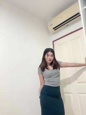 A post by @tinzartun69 on TikTok caption: ဘာအကတွေလဲမသိဘူး #officialaccount #ဒါကြီးပဲတက်နေလို့လုပ်လိုက်ပီ😁 #⚽️agentမလေးပါဆင့် @Tin Zar Tun 