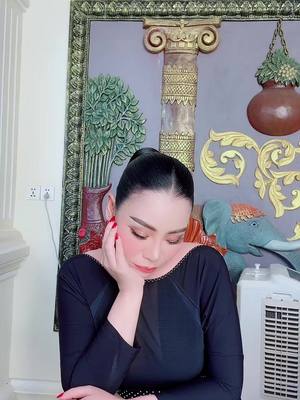 A post by @koupmom9999 on TikTok caption: ម៉ាក់ដាសេដណាស់ថ្ងៃនេះ បងប្អូនជួយផ្ដល់កម្លាំងចិត្តផង😔…