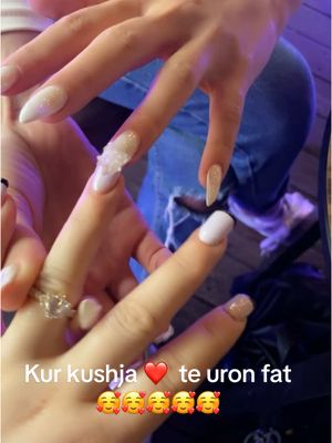 A post by @doralda.dora on TikTok caption: #viral #viral_video #tik_tok #virale #flypシ #tiktokviral #dafinazeqiri #my @xhemi.Agalliu 🥰🥰🥰🥰❤️❤️❤️❤️