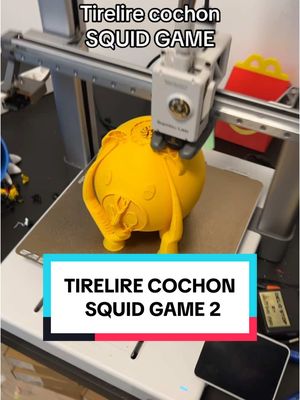 A post by @maniraj_en3d on TikTok caption: Comment je vais retirer les filaments à l’intérieur 😭😱 #squidgame #squidgame2 