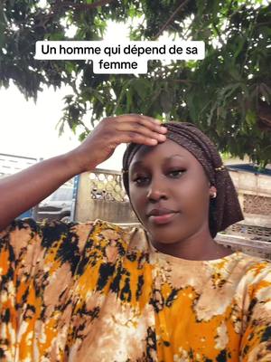 A post by @bibiya4 on TikTok caption: #guineenne224🇬🇳 #vues❤️❤️❤️❤️ #pourtoiiiiiiiiiiiiiiiii #cotedivoire🇨🇮225 #france🇫🇷 les pedes pro max on vous salut 👋 😂😂😂🤣🤣🤣