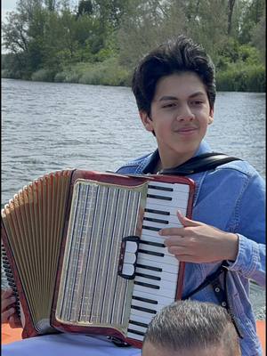 A post by @sagharsiar on TikTok caption: Agar Bahar Beeyaayad - Saghar Mahbubi Live Accordion Cover 🪗 #sagharsiar #accordion #fyp #ahmadzahir #foryoupage❤️❤️ #viral_video #viralvideos #boat #afghan #pashto 