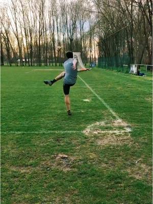 A post by @birger.fs on TikTok caption: #fyp #fy #freekick #skills #football 