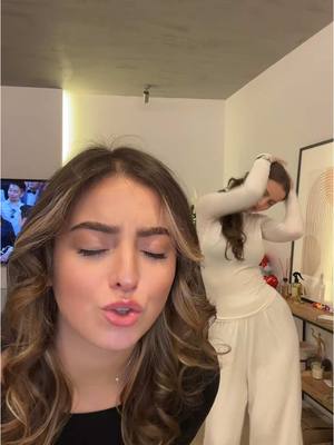 A post by @gelxo on TikTok caption: ми не могли пройти повз цей тренд 🥹🤣 @E. 