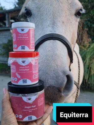 A post by @sora_psar on TikTok caption: On rejoint l'aventure @Equi terra ! Vous avez 10% de réduction avec le code SORA2024 🥰 Et j'ai hâte de vous montrer tous les produits réalisés par Marie ! #pursangarabe #cheval #equitation #soinnaturel 