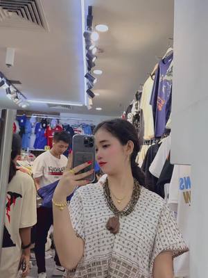 A post by @ on TikTok caption: သီချင်းက မရ🫢##happy #tiktokforyou #tiktikmyanmar🇲🇲 