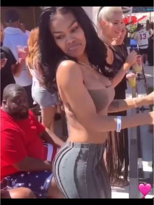 A post by @teyanataylor90 on TikTok caption: The lord took his precious time w this beauty 😫🔥 #teyanataylor #fyp 