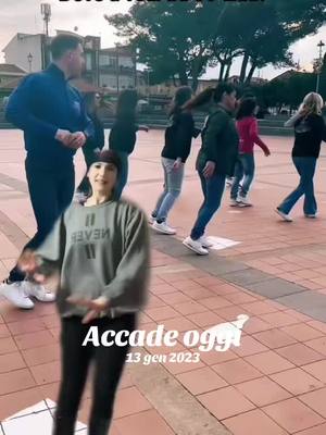 A post by @annysimy_7 on TikTok caption: #accadeoggi 