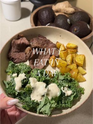 A post by @mariahrdiaz on TikTok caption: full day of eating in a calorie deficit ✨✨ #caloriedeficit #wieiad #wie #mealideas #weightloss #highprotein #highproteinmeals #caloriedeficitmeals #whatieatinaday #lowcaloriehighprotein #postpartum #lowcalorie #weightlossmotivation #viral #fyp #sahm #MomsofTikTok #postpartumweightloss #easymeals #relatable #walkingchallenge #lowcaloriemeals 