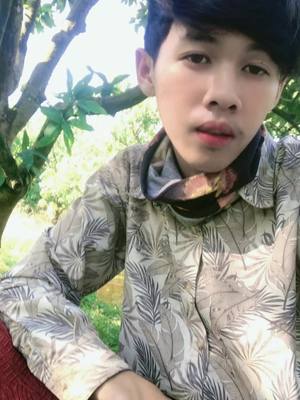 A post by @seavsorath8 on TikTok caption: #រកចូលតួតិចមិនបានហៅនេាះហៅ😂🥲#ស្រលាញ់ការរាប់អាន🔰🚥🚚🔰 #កំពង់ស្ពឺផ្ទះខ្ញុំ #ត្រែងត្រយឹងផ្ទះខ្ញុំ🥰 