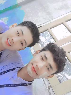 A post by @tinlinmoe8 on TikTok caption: #ဘယ်တစ်ယောက်လဲ#fyp #following 