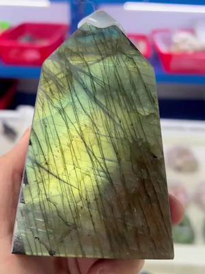 A post by @highland_crystal_anew on TikTok caption: Labradorite is a stone of transformation and change! It helps to heal you on emotional and spiritual level, as well as push you forward in the best direction for you🌈 It helps you with your insight your intuition your inner known and helps you to get  rid of negative thoughts 😍😍 #highlandcrystal #labradorite#fyp