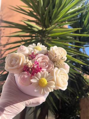 A post by @s.candel.creation on TikTok caption: Bouquet de fondants parfumé 🕯️Renseignements et commande en MP 📩 #bougie #bouquet #saintvalentin 