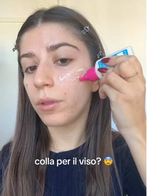 A post by @makeupbyfia_ on TikTok caption: colla come primer viso? È solo il nuovo gripping primer di @Nyx Cosmetics Italy 💙🩷 #thefaceglue #nyxprofessionalmakeup #grippingprimer #recensioneonesta 