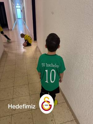 A post by @davidsonsanchez60 on TikTok caption: #keşfetteyizzz #ultraas 