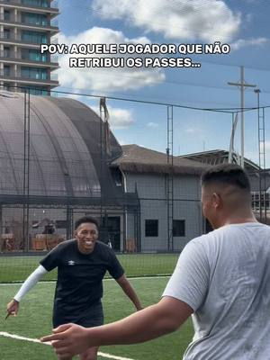 A post by @_pablett on TikTok caption: O pior que eles nunca devolvem… 🤦🏽‍♂️ #futebol #Soccer 