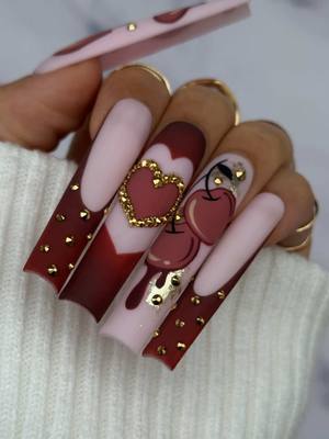 A post by @vo.tino on TikTok caption: VALENTINE TUTORIAL 🤎CHOCOLATE KISSES🤎 Is this your Valentine vibe? No pink, all nude & neutral  🔥 Nail Art product at 👉𝐰𝐰𝐰.𝐓𝐢𝐧𝐨𝐕𝐨.𝐬𝐡𝐨𝐩🛍️  • 𝐖𝐇𝐀𝐓 𝐈 𝐔𝐒𝐄𝐃 𝐓𝐎 𝐃𝐄𝐒𝐈𝐆𝐍 ⬇️ 🎨 𝙑𝙤.𝙏𝙞𝙣𝙤 𝙋𝙧𝙤𝙙𝙪𝙘𝙩𝙨 🎨Baby Pink Nude 🎨Sticky! 🎨Gold Flakes 🎨Shine it! Topcoat 🎨Pigment Base 🎨Gel Kolor: Brown 🎨Brown Art Gel 🎨One Stroke Liner: Nude, Black 🎨Matte It! Topcoat 🎨Pressed Pigment Kit 🛍️ SHOP AT 𝐖𝐖𝐖.𝐓𝐈𝐍𝐎𝐕𝐎.𝐒𝐇𝐎𝐏 💎  𝑪𝑹𝒀𝑺𝑻𝑨𝑳𝑺 FROM @DREAMTIMECREATIONS #nailarttutorial #tinovo 