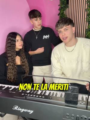 A post by @lils3ba_ on TikTok caption: secondo voi @Daniele Santarelli si merita di fare una serenata a @patriziangioliee? 🤷🏼‍♂️💕