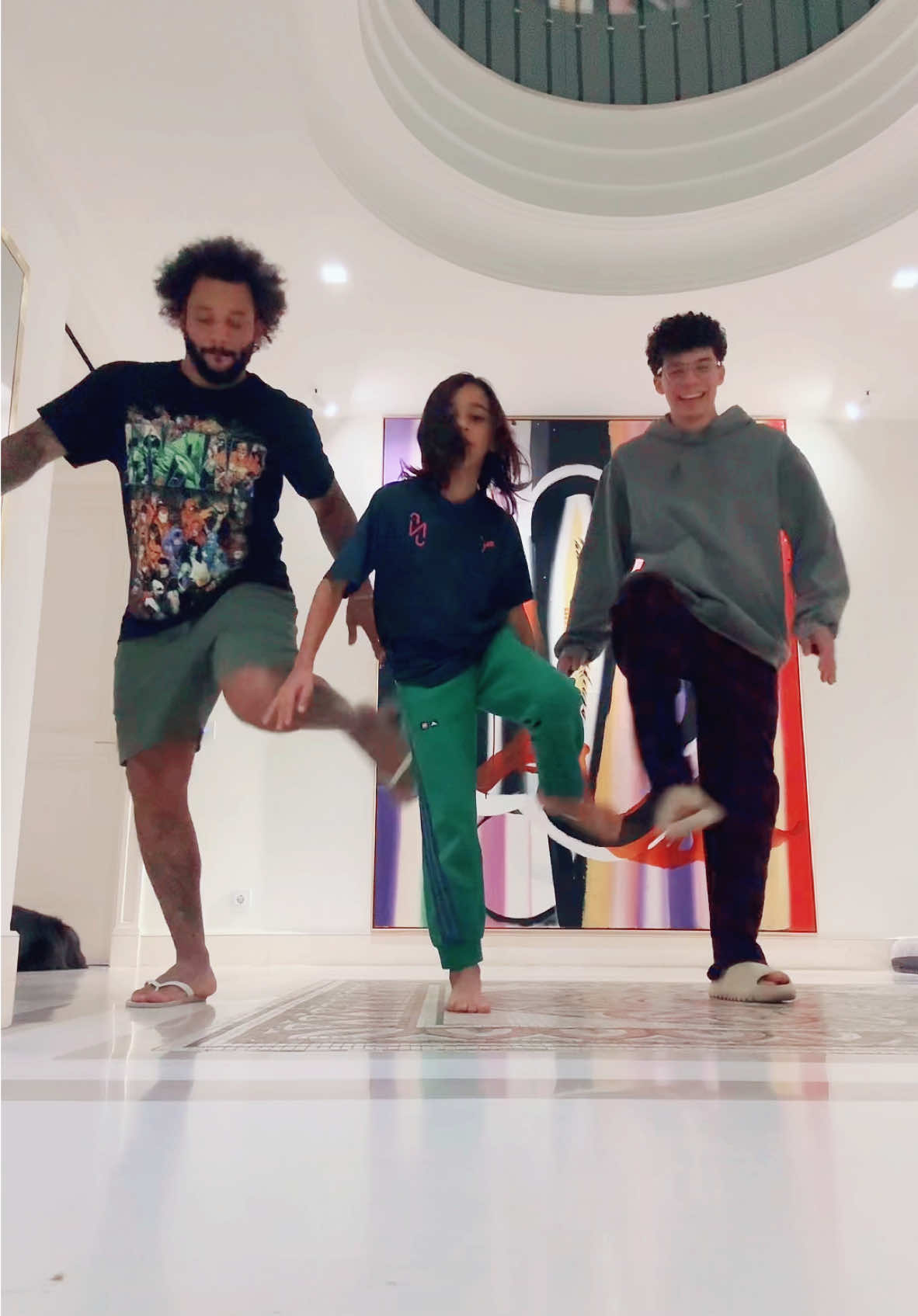 A post by @marcelotwelve on TikTok caption: 😅🕺🏾  #fyp #MaestriDelPov #foryoupage❤️❤️ 