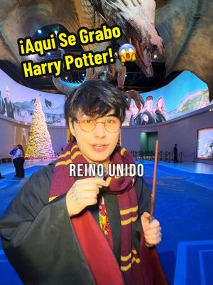 A post by @oscaramau3 on TikTok caption: ¡En este Lugar se grabó Harry Potter!😱 Hay un montón de datos curiosos y actividades, pero si te quedas mucho tiempo puedes quedarte sin transporte de vuelta… 😅 #harrypotter #otakulife #oniichan #behind #hp #reinounidouk #tour #detrasdecamaras 