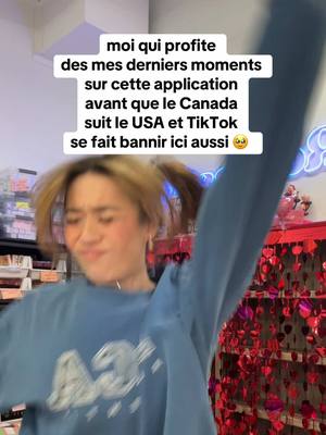 A post by @refreshicosmetiques on TikTok caption: allez vous abonnez à notre Instagram pour pas nous manquer si cela arrive vraiment… 🥹💄 IG: refreshicosmetics #refreshi #refreshicosmetics #lipoil #maquillage #pourtoi #SmallBusiness #mtl #qc 