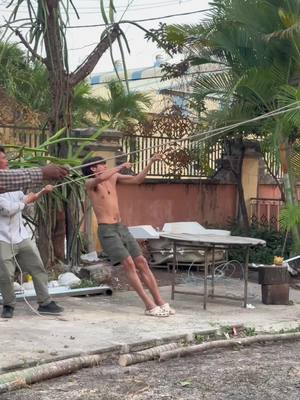 A post by @phearinreber8 on TikTok caption: កាប់ដើមឈឺអាយុ20ឆ្នាំ🥹🥹🥹 #fyp #foryou #viralvideo 