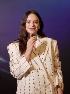 A post by @sanremorai on TikTok caption: “È una storia finita o che in qualche modo sta finendo” Francesca Michielin - Fango in paradiso #Sanremo2025 @Francesca Michielin  #dietrolequinte #davedere  