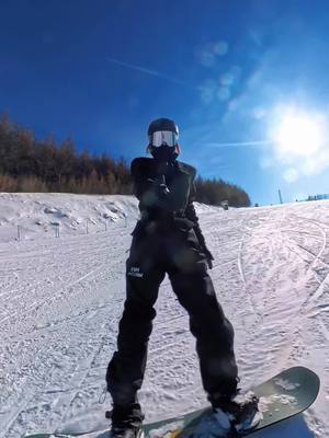 A post by @cindy518c on TikTok caption: Not very good at skiing, I'm practicing more！⛷🎿#cindy518c #soonent #fyp #滑雪 