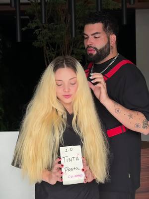 A post by @studioleosilva on TikTok caption: STRAWBERRY BLONDE 🍓💛 A tendência que vai dominar o verão!  Nem mesmo a Rapunzel resistiu a esse tom de loiro avermelhado. E vocês, fariam essa cor? Me contem aqui nos comentários. #transformation #beleza 