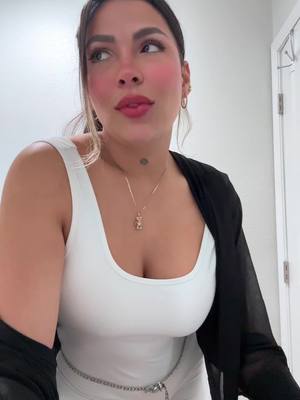 A post by @yuli.vasquez19 on TikTok caption: Que alguien le diga a #beele qué ya no más ❤️🤭