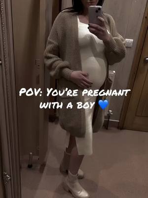 A post by @amyylouise93 on TikTok caption: #boymumma #pregnant #pregnantlife #Foodie #cantstopeatting #pregnancy #pregnancytiktok 