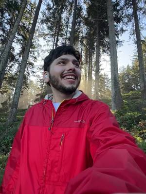 A post by @alexsey on TikTok caption: ‘Joy to discover’ a self portrait inspired by the ample koments of self discovery the past year as a 23 yo. 🪻🪲 #photographer #selfportraits 