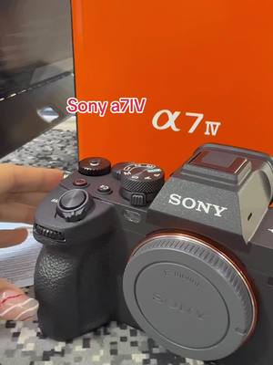 A post by @daroeun90 on TikTok caption: Sony a7IV 