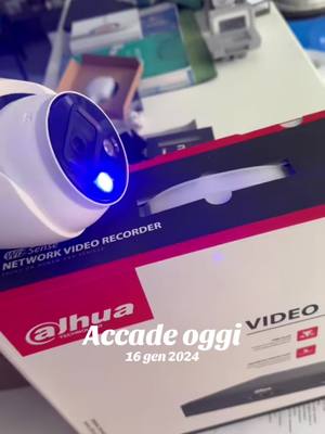 A post by @elettronicadea on TikTok caption: #accadeoggi 