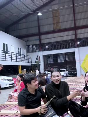 A post by @leakdrama on TikTok caption: ផ្តាំទៅសង្សាចាស់បើមិនទាន់ចេះស្មោះកុំយកសង្សា🤭😂@CEO Miss sunflower Brand 