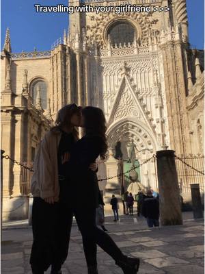 A post by @sarafregosi on TikTok caption: #wlw #wlwcouple #lesbiancouple #lesbiansoftiktok #couplegoals #couple 