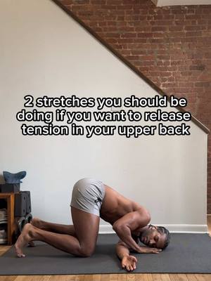 A post by @onedariuswilliams on TikTok caption: Do these 2 stretches to release tension in your upper back. * hold for 30secs, rest 15secs then repeat. #mobility #upperback #backworkout #stretchingexercises #backpainrelief 