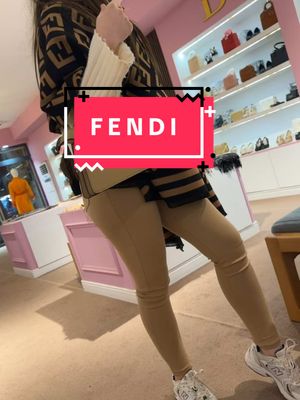 A post by @divaofficiel31 on TikTok caption: Fendi echarpe & sac new Style