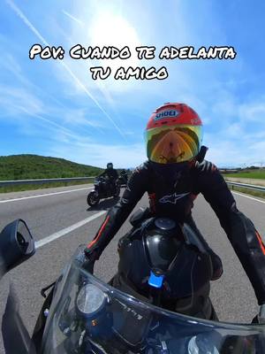 A post by @rio_s1k on TikTok caption: Si soy 🤣🫣 @blaze⚡️  _ #bmws1000rr #parati 