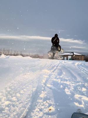 A post by @crew1313 on TikTok caption: Jumping da 800#fypシ゚ #polaris #polarisassault #sled 