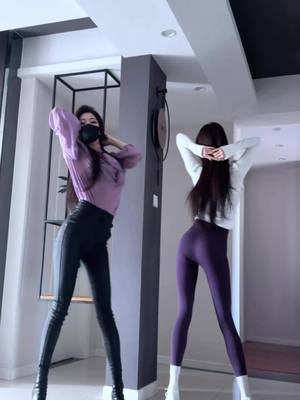 A post by @cindy518c on TikTok caption: Two purple combinations!两种紫色的搭配！你喜欢哪个？#cindy518c #soonent #fyp #dance 