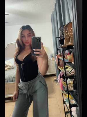 A post by @liliana23b on TikTok caption: Thank You!!@SHAPSHE ##fypシ゚viral #contenido #TikTokShop #shapshefajas 