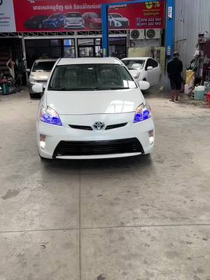 A post by @horth_25 on TikTok caption: Toyota prius 012 option 2 🏎️ 🤗ទិញលុយសុទ្ធឬបង់រំលស់តំលៃដូចគ្នា 😍ឯកសារងាយៗនិងឆាប់បានឡានយកទៅប្រើ ទីតាំង: នៅតាមបណ្តោយផ្លូវម៉ុងរិទ្ធី ជាប់ឃ្លាំងលក់ក្រណាត់ Tell 086966162 011966162 Telegram https://t.me/horth2512